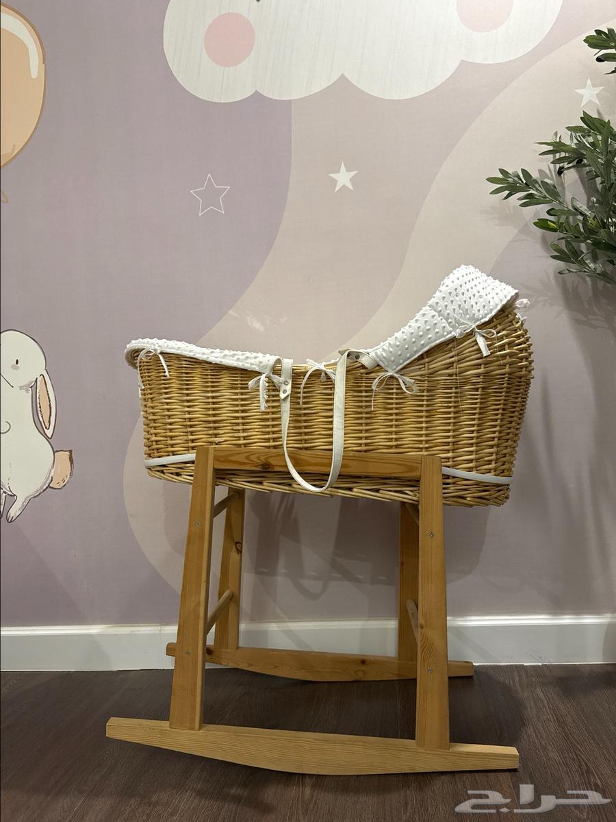 سرير هزاز لمولود64466024931458112