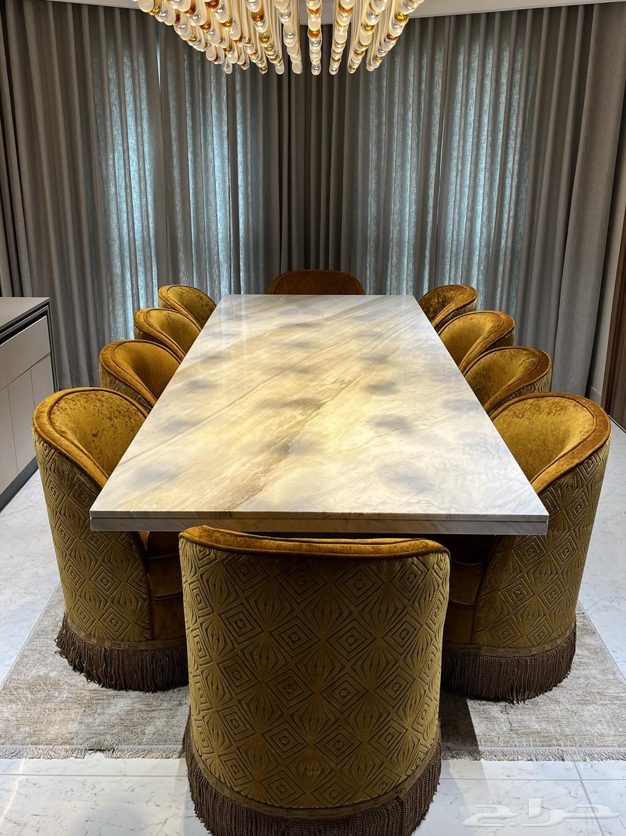 طقم 10 كراسي طعام مخملية فاخرة للبيع64469404073346110