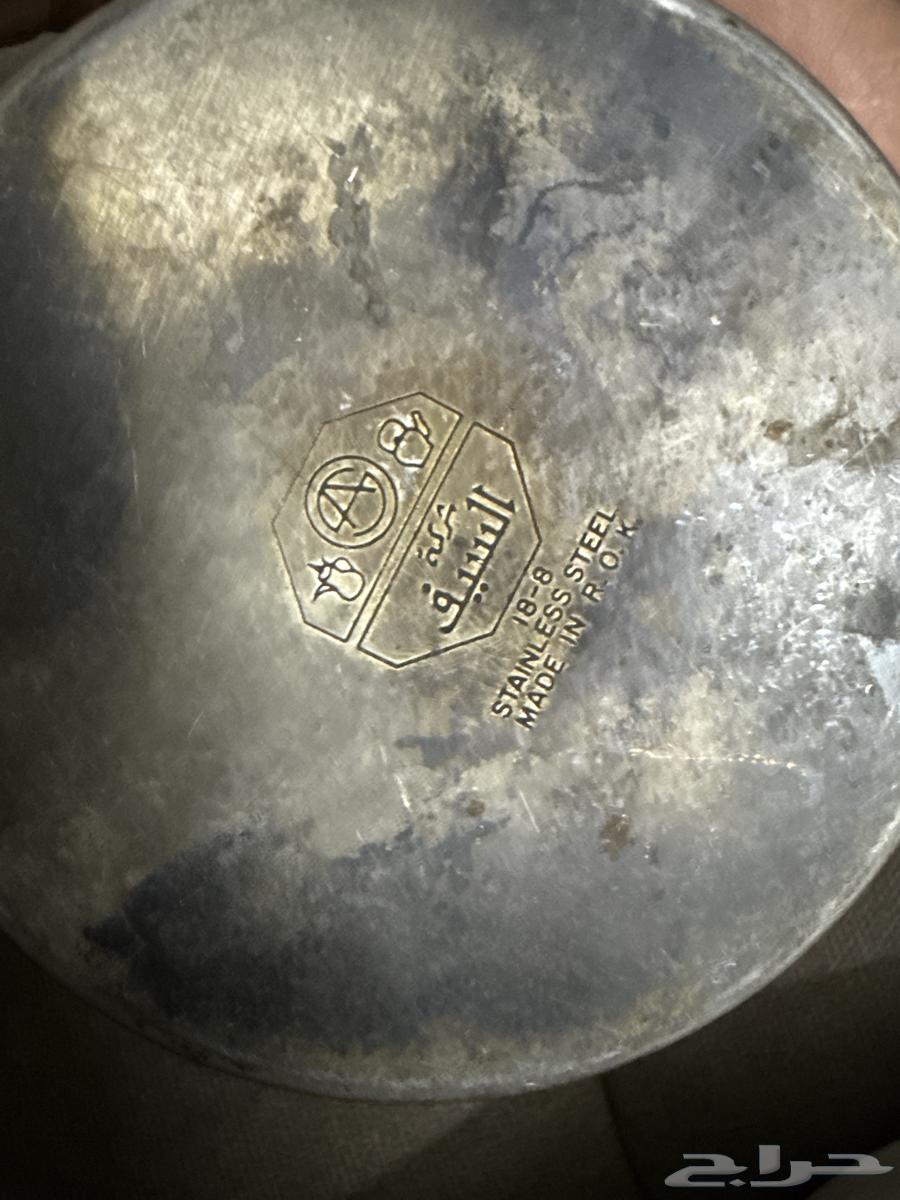 بريق شاهي ذهبي سيفين و نخله64465702849410111