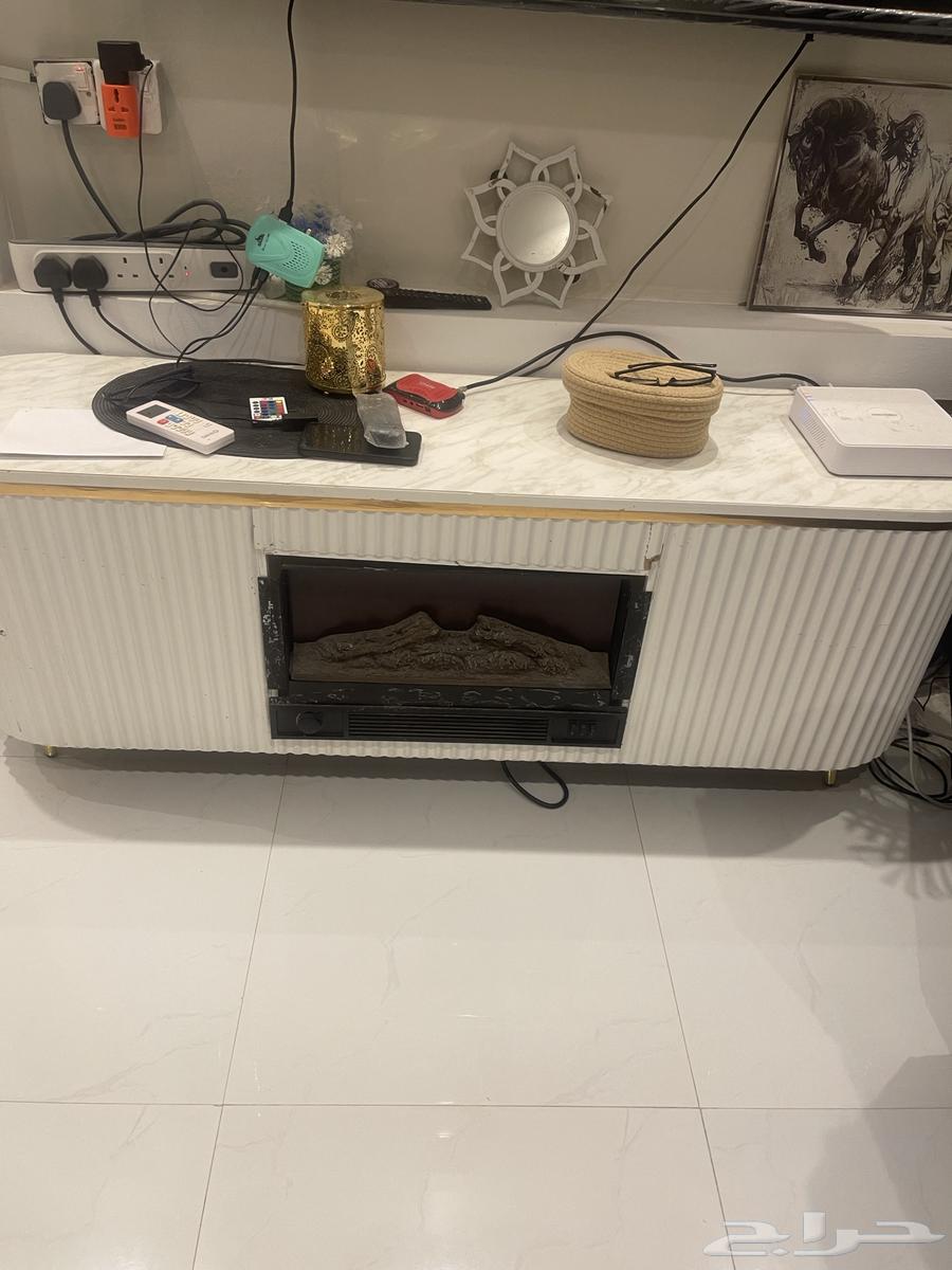 مجلس للبيع ب 500 والمكتبه ب 100 التواصل واتساب فقط للجادين64471485010179114