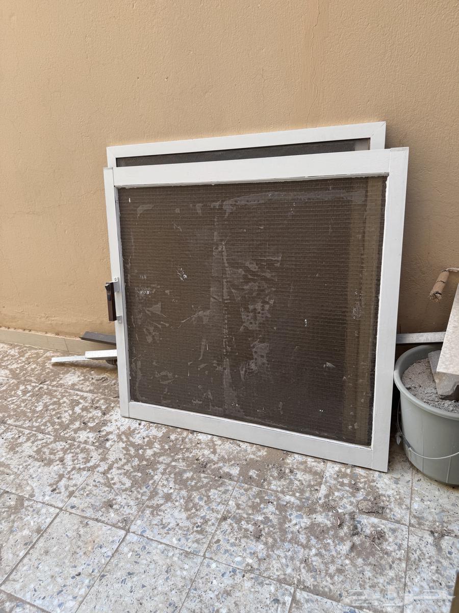 شباك ألمنيوم ثنتين بحاله جيده التوصل واتس64525219774210110