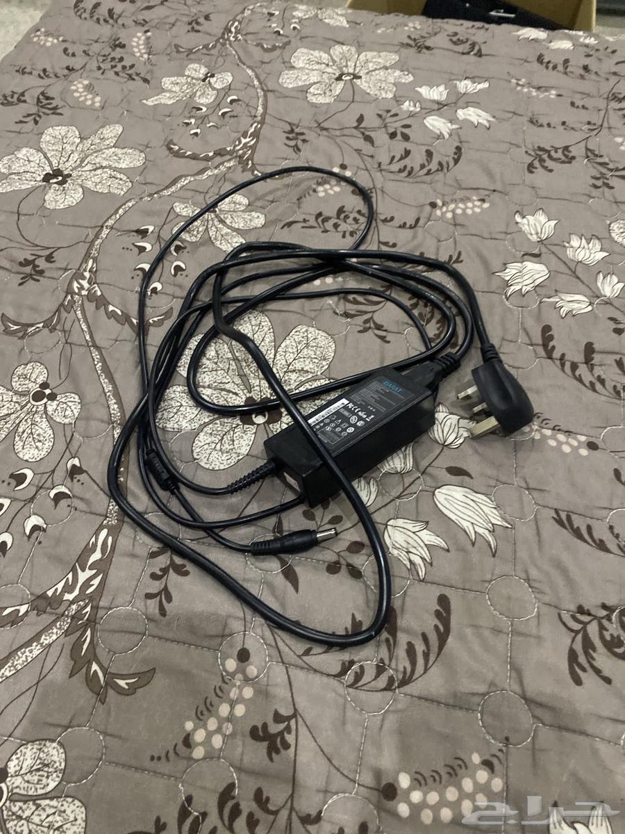 Laptop is fine and has a proper charger, everything is working except the tag is damaged and doesn't respond64471184570754114