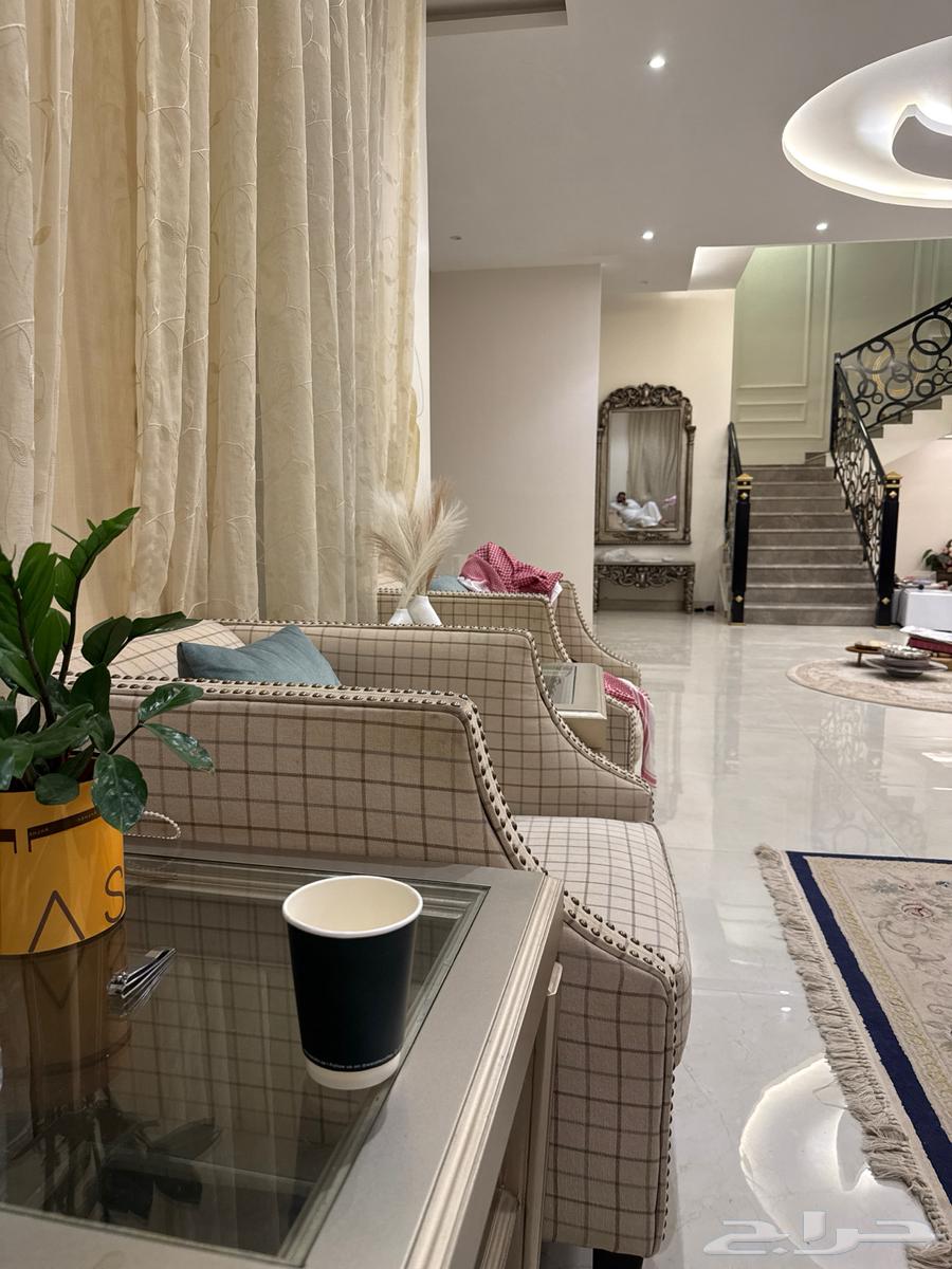 لدواعي النقل اثاث فيلا كامله للبيع64470018239106111