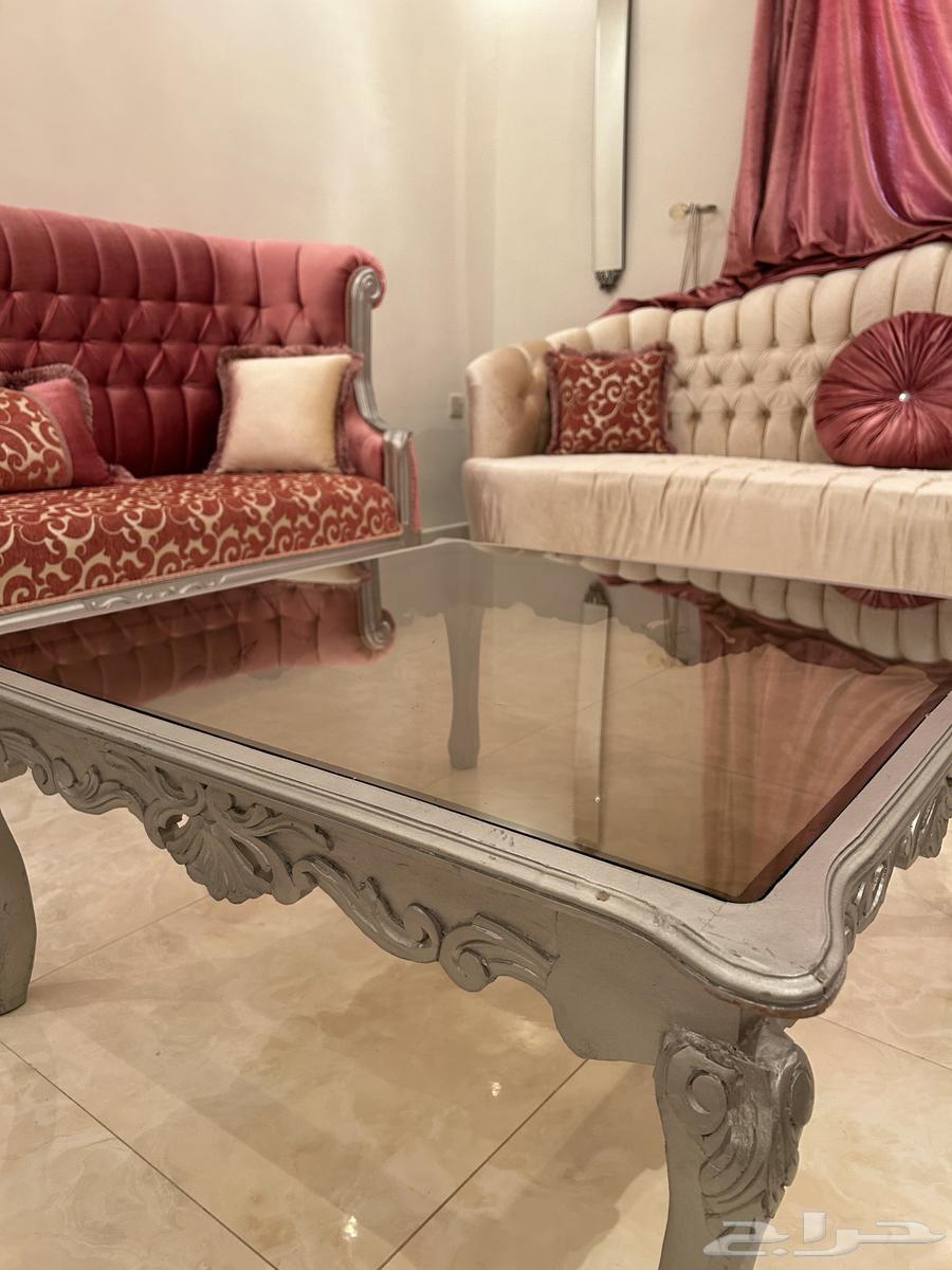 Sofa with star-shaped tables64469976417665110