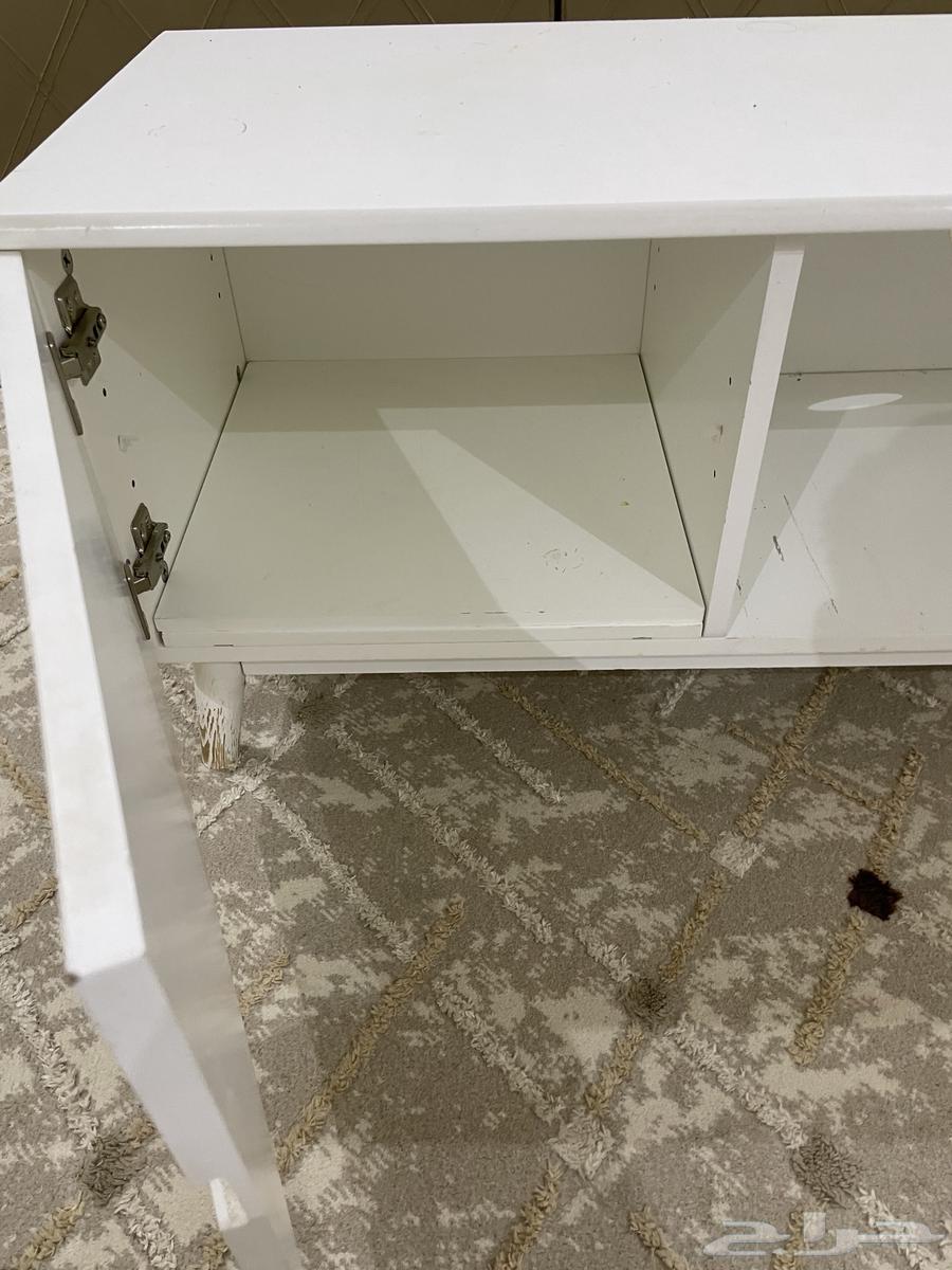 طاوله مستخدم للبيع الي في المهدية انا اجيبها لك مجانا64467522423554113