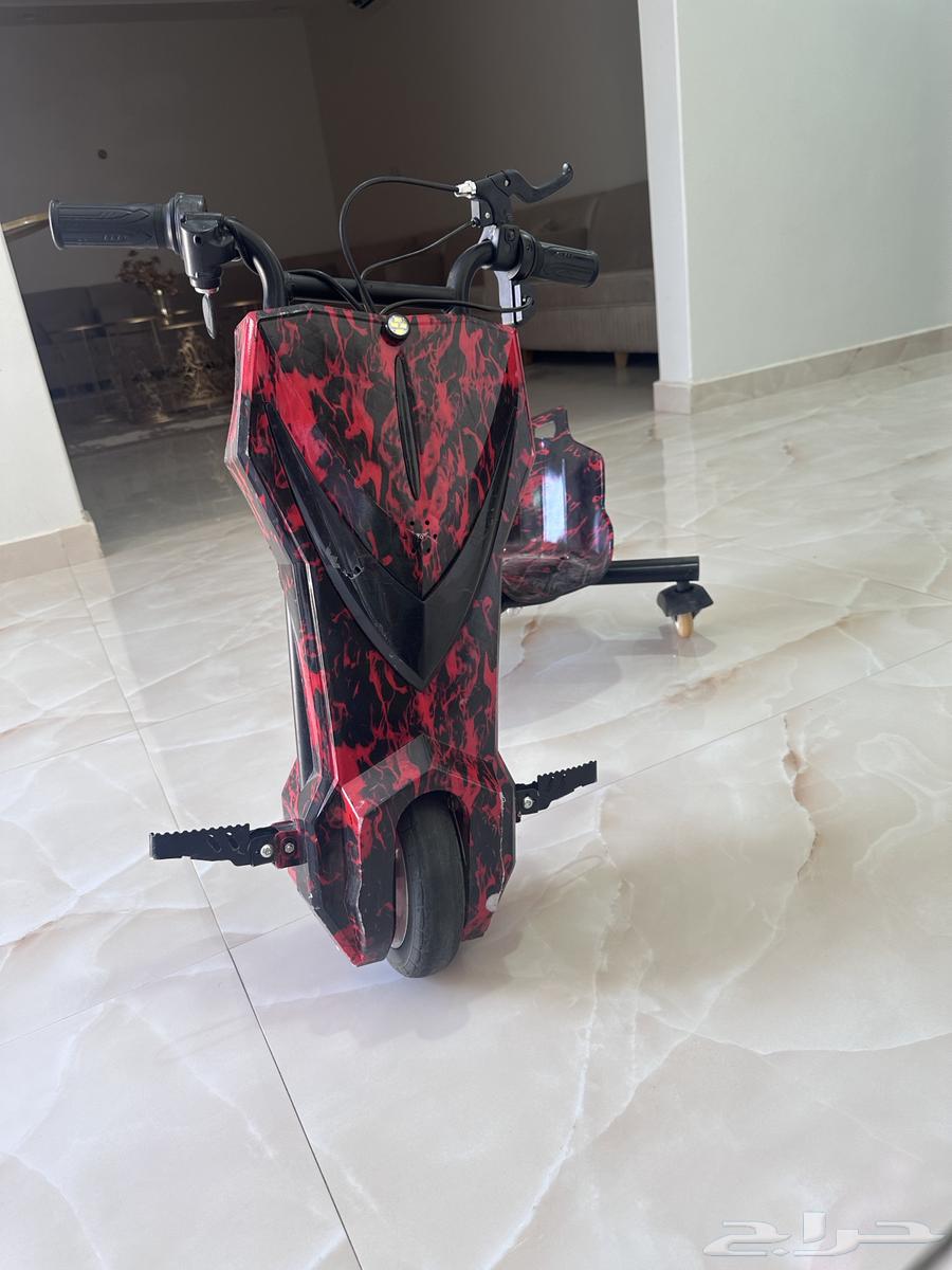 Excellent condition scooter, bought for 470, I want 350 after one month of use64466849869697110