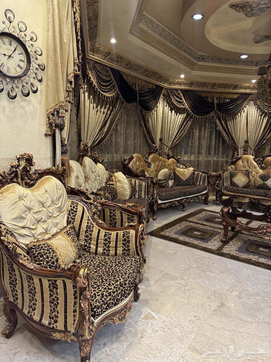 Sofa64470676584962112