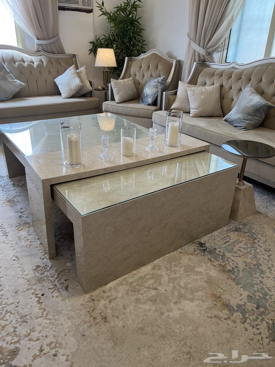 طاوله للبيع64466418383234110