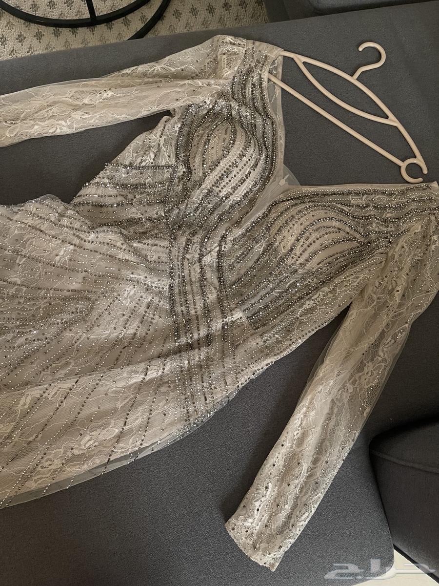 My queen's dress, worn only once, brand new64468204071553110