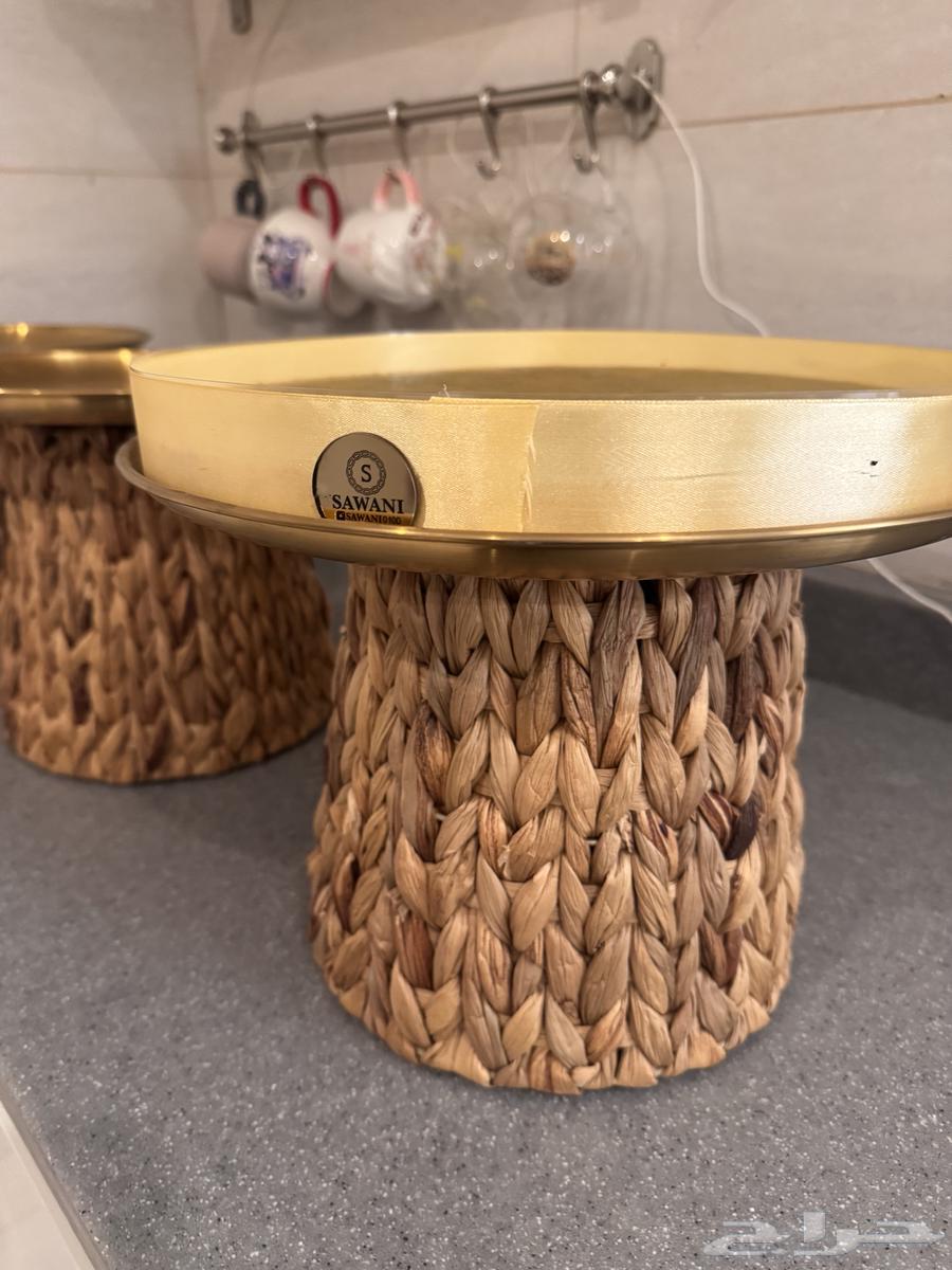 Serving plates64467494442369113