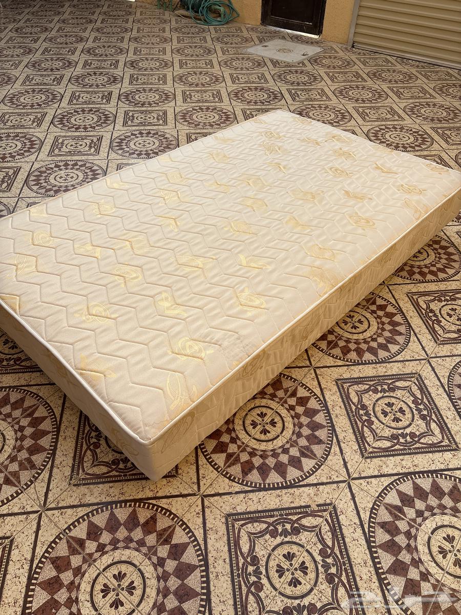 اثاث جلستين حديد و قاعدتين سرير64468754128898110