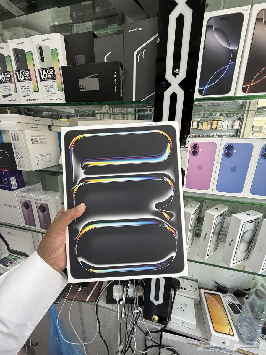 ايباد برو m4 مقاس 13 يدعم الشريحة 256 فلكي و فضي جديد64466067142275110