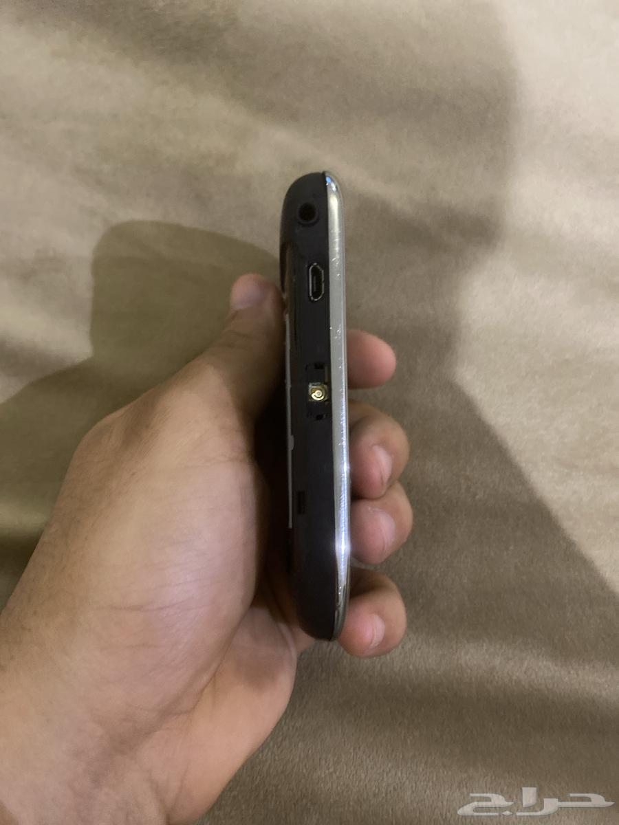 بلاك بيري على السوم كل شي شغال و ممتاز بس بدون غطى64471020483585113