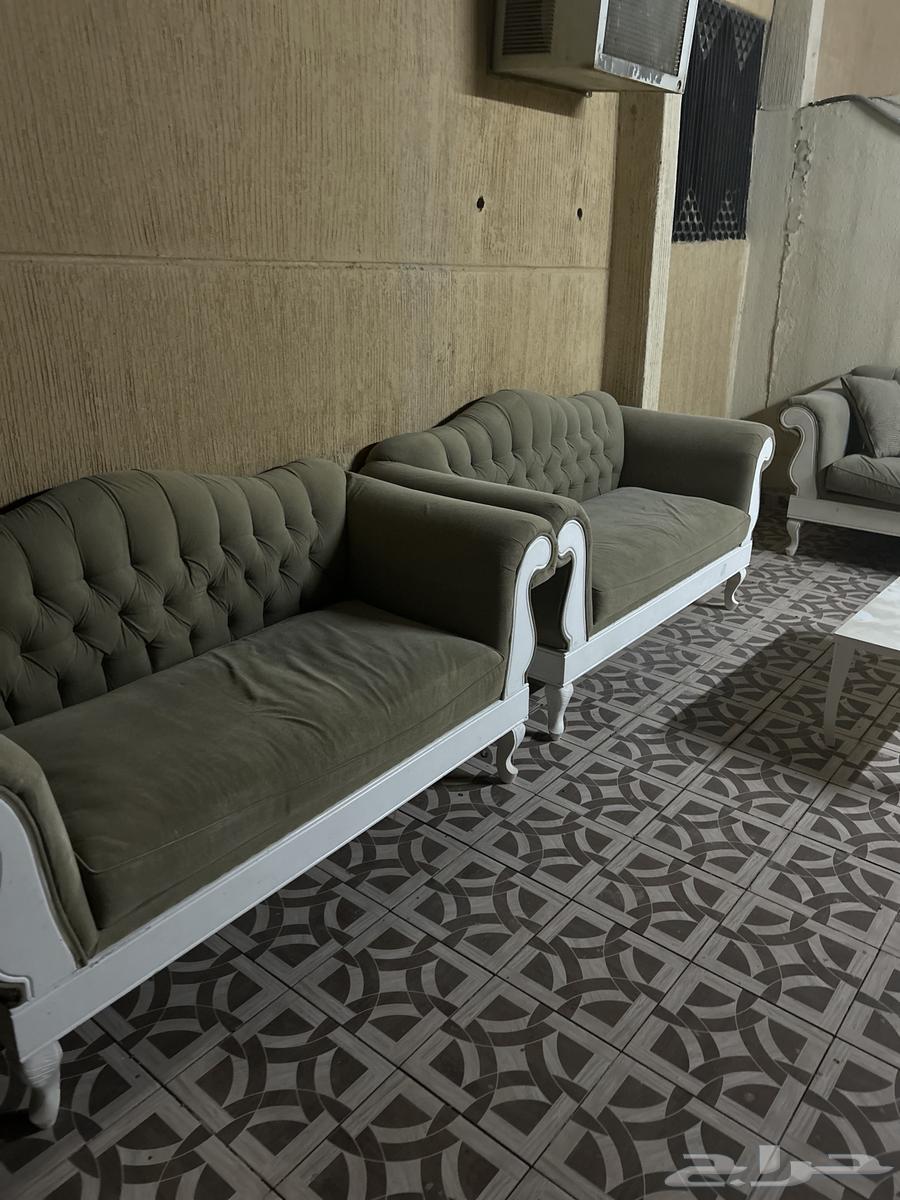 كنب لبيع حالة ممتازه64469557824385111