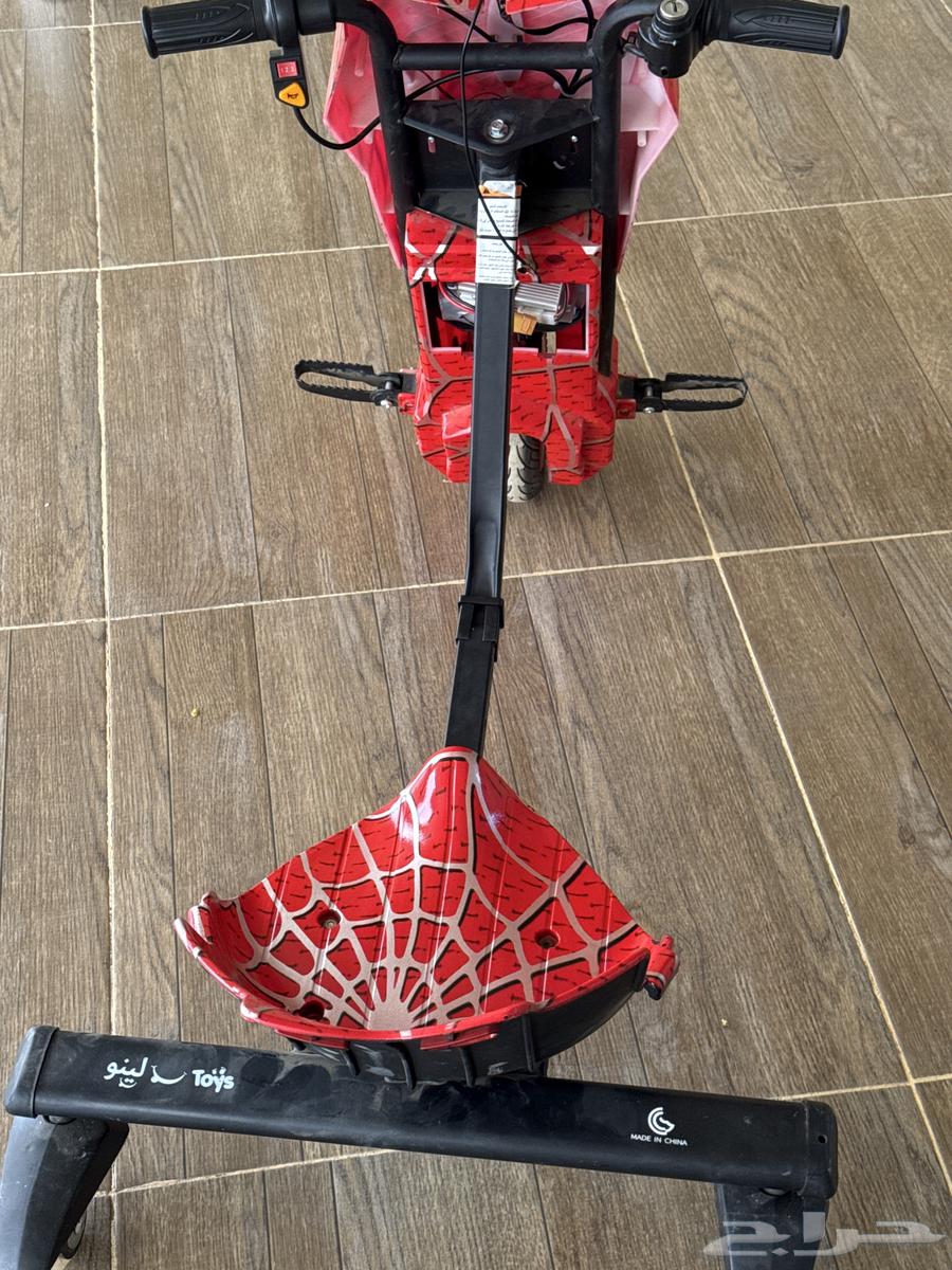 Red scooter with low usage64468092931970112