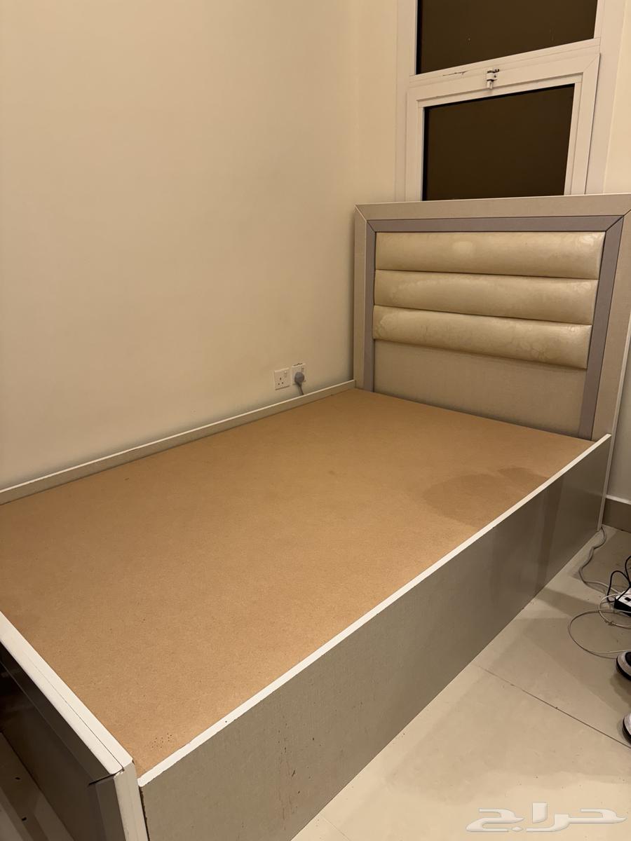 Bed frame 200 by 12064471238781314111