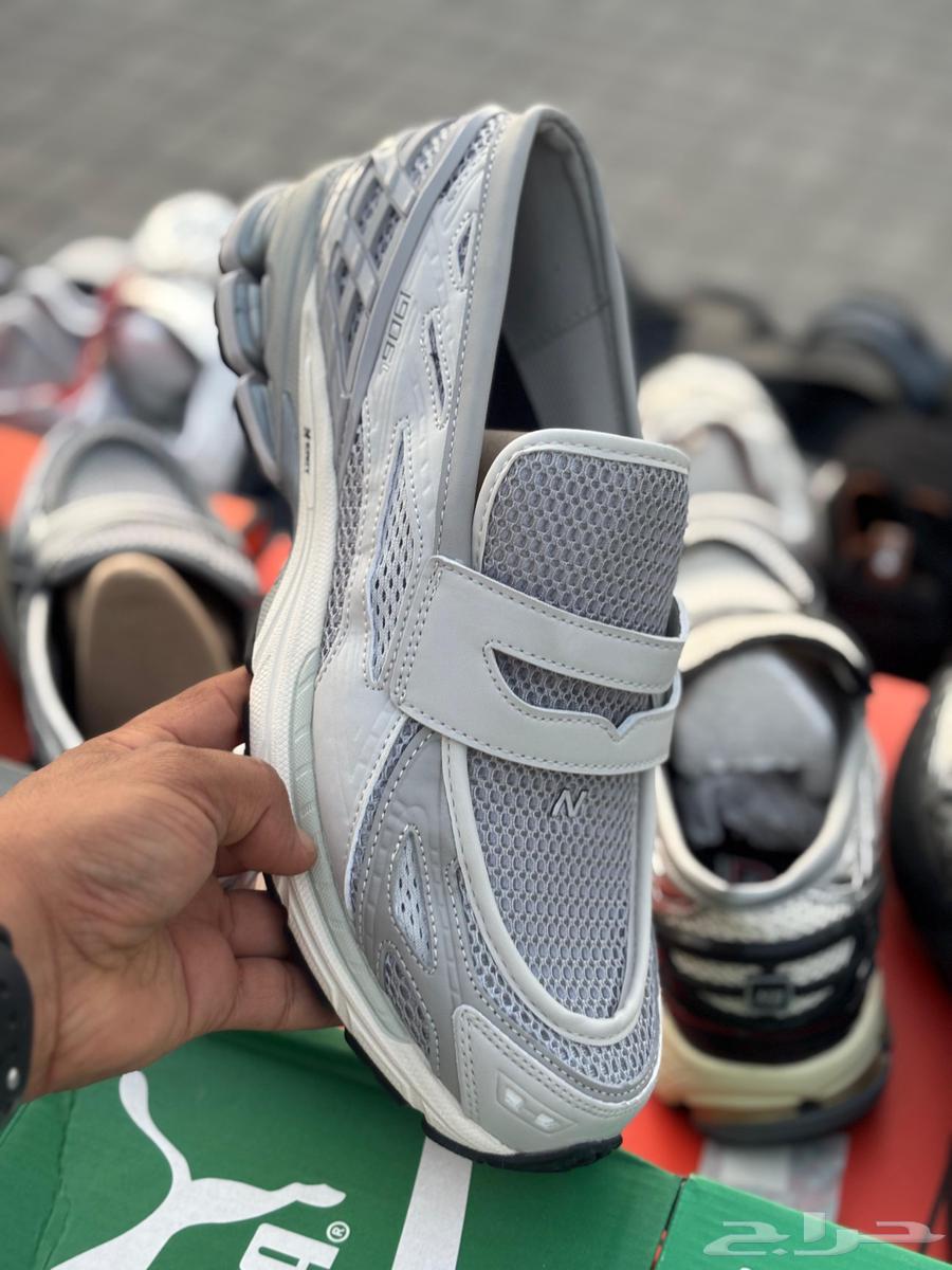 نيو بالانس 250 ريال شامل التوصيل او الشحن64469795262723110