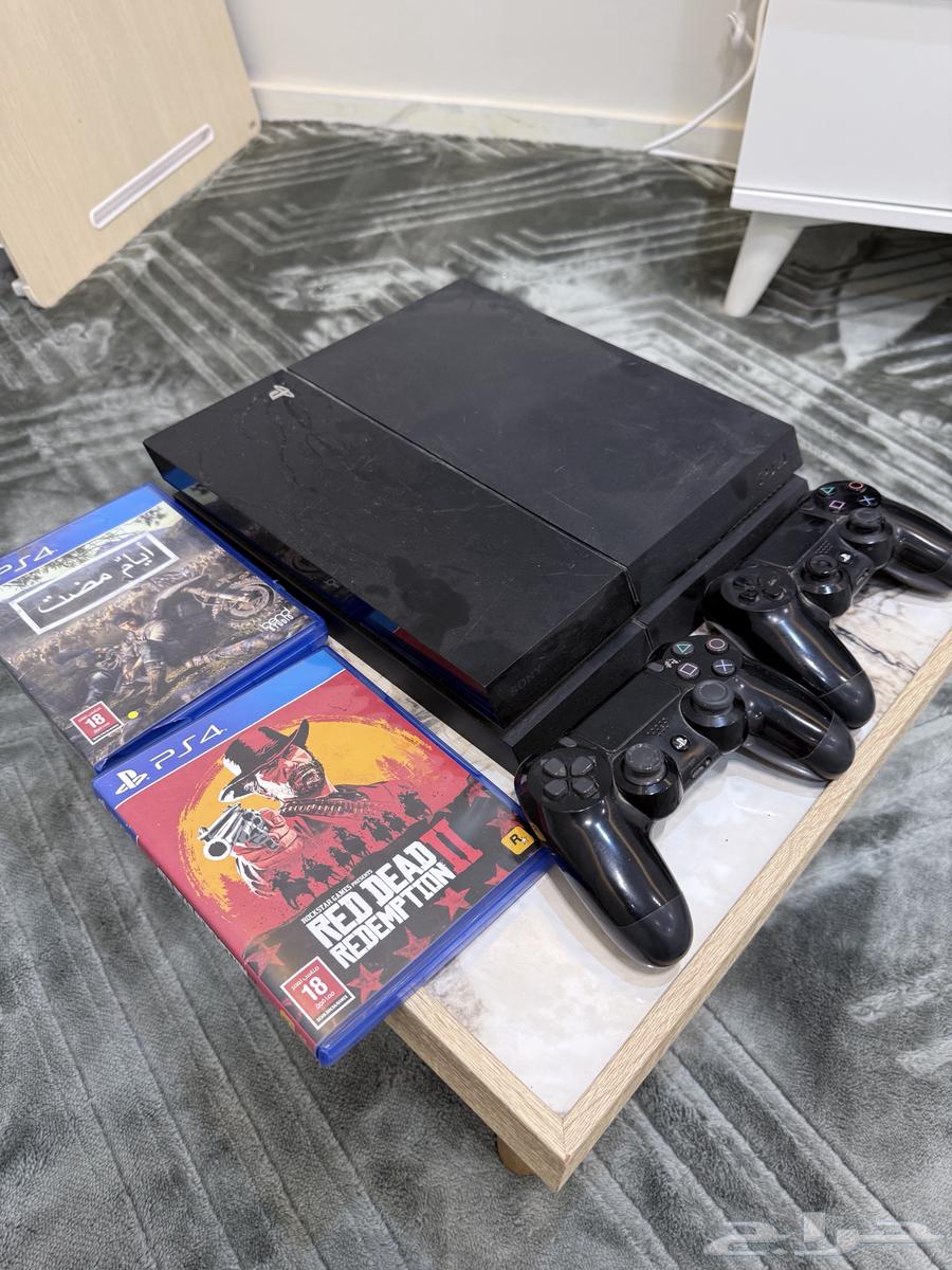 سوني 4 نظيف جدا  وشغال 100   مع ملحقاته64470278861315112