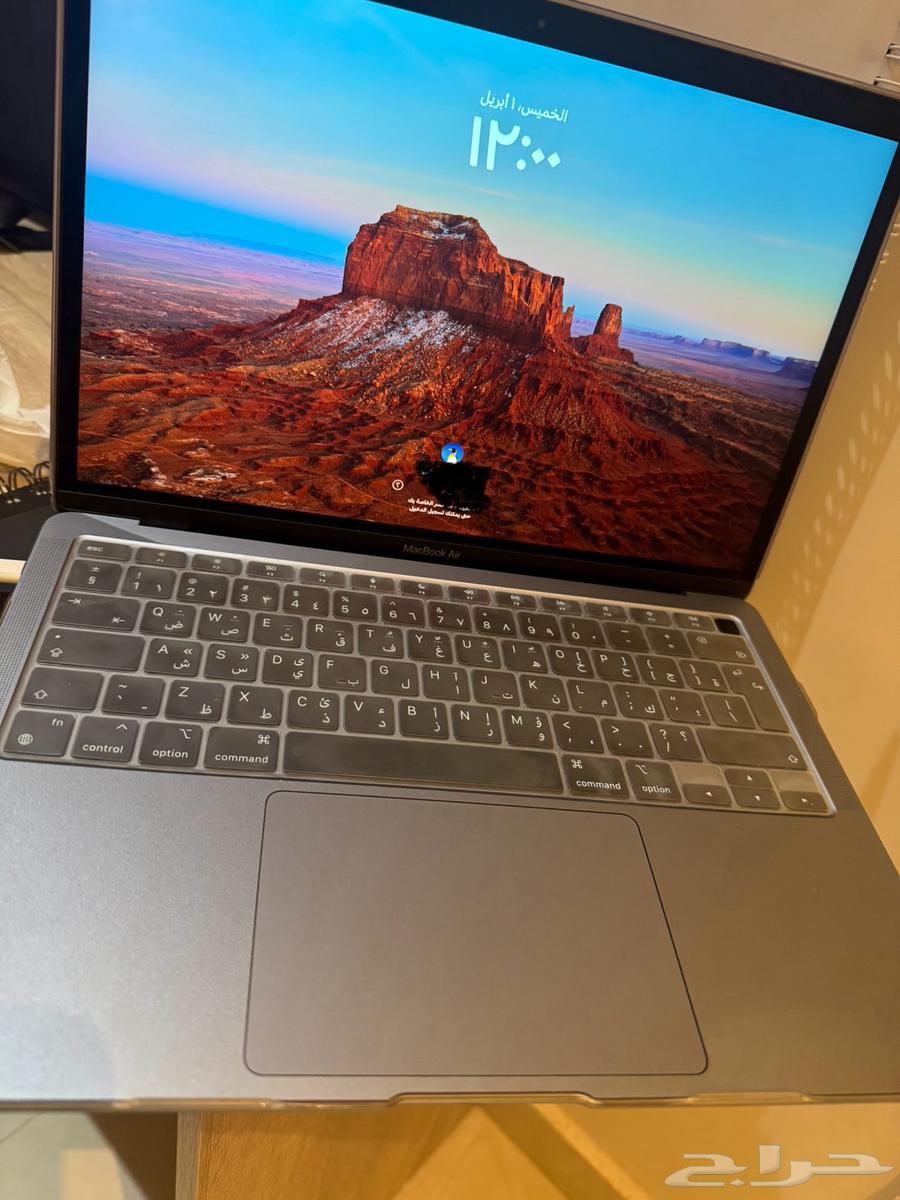 ماك بوك اير معالج m1 رام 8 قيقا هارد 512 قيقا64470086622979113