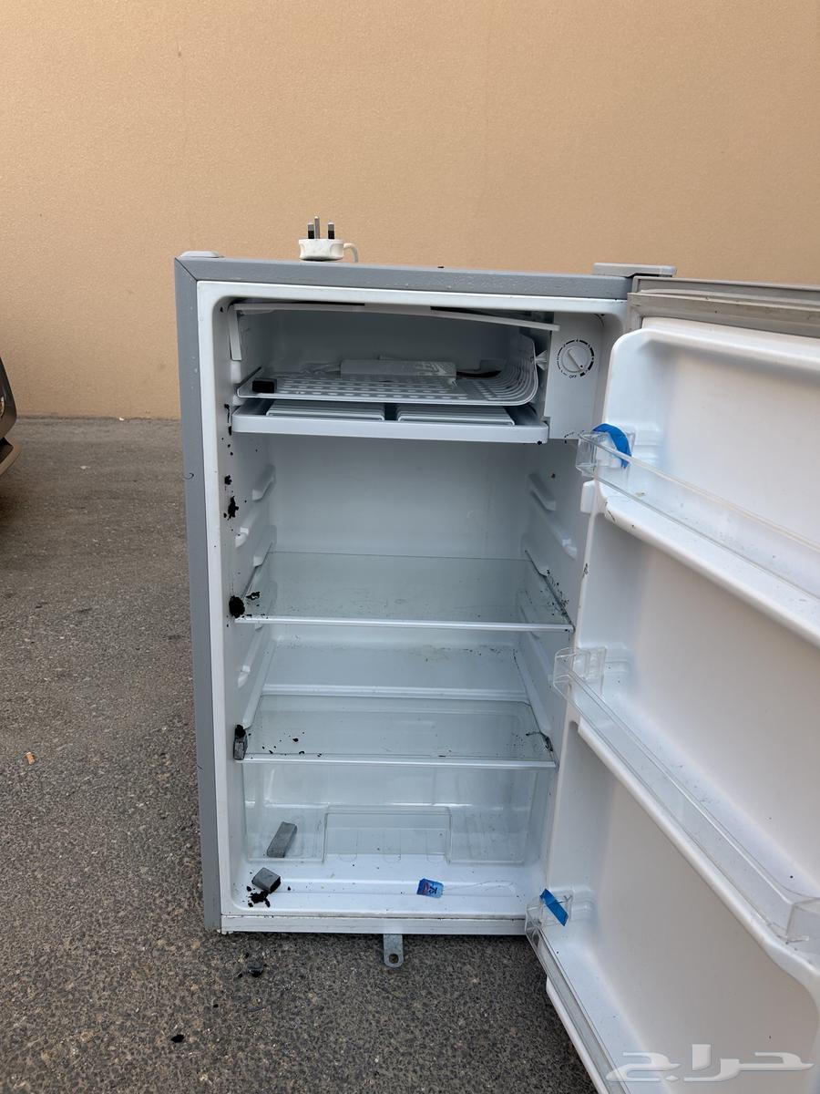 ثلاجه صغيرة مباع الله يبارك له64468426083587111