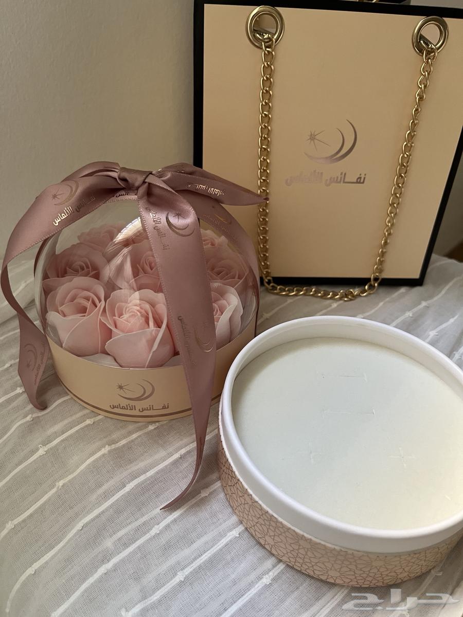 علبة هدايا جديدة64471211559041112