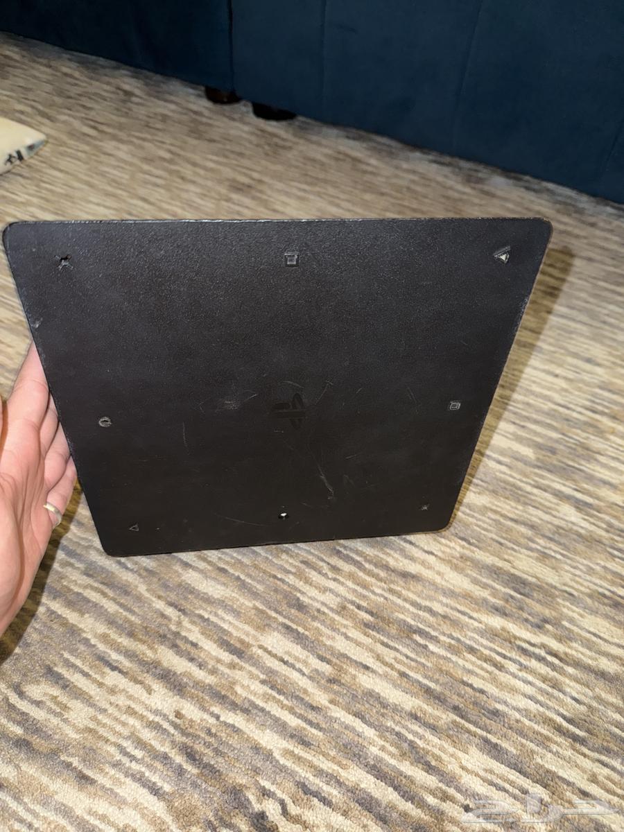 Sony 4 for sale, not maintained, no hand, not maintained64465409525889112