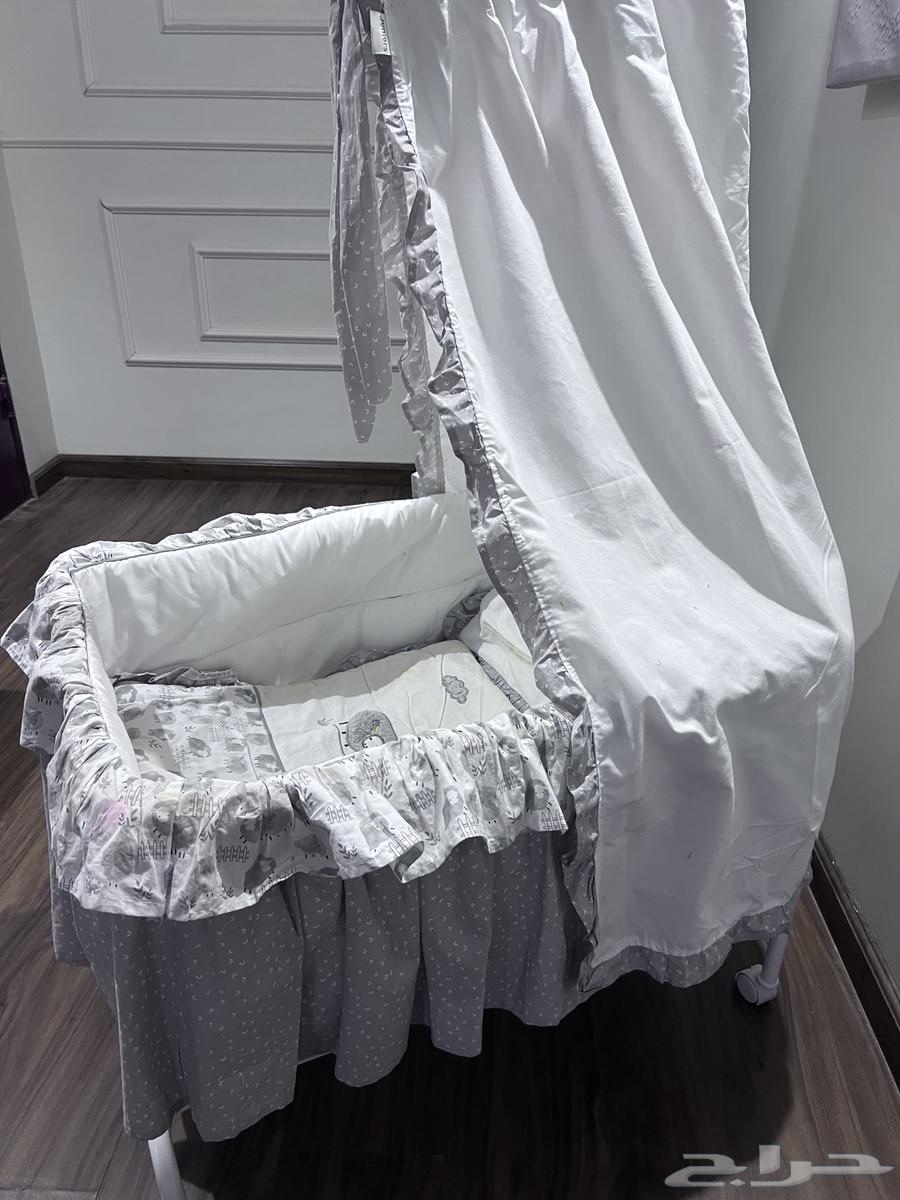 سرير اطفال نظيف استخدام اول 4 شهور ابي فيه 15064465395612545110