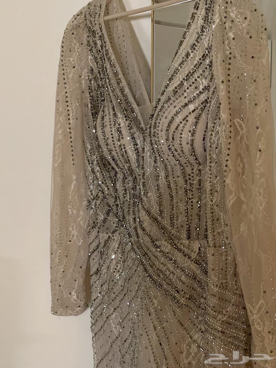 My queen's dress, worn only once, brand new64468204071553111