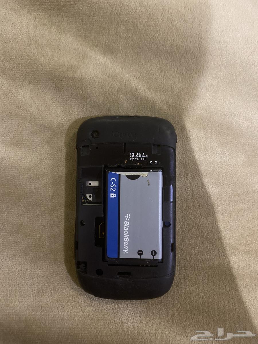 بلاك بيري على السوم كل شي شغال و ممتاز بس بدون غطى64471020483585112