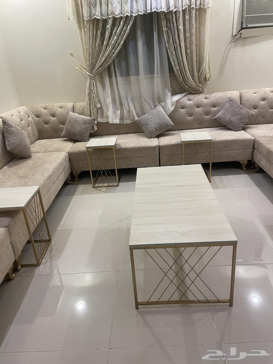 للبيع كنب وستارة نظيف جدا واستخدام حشمه64471006712579110