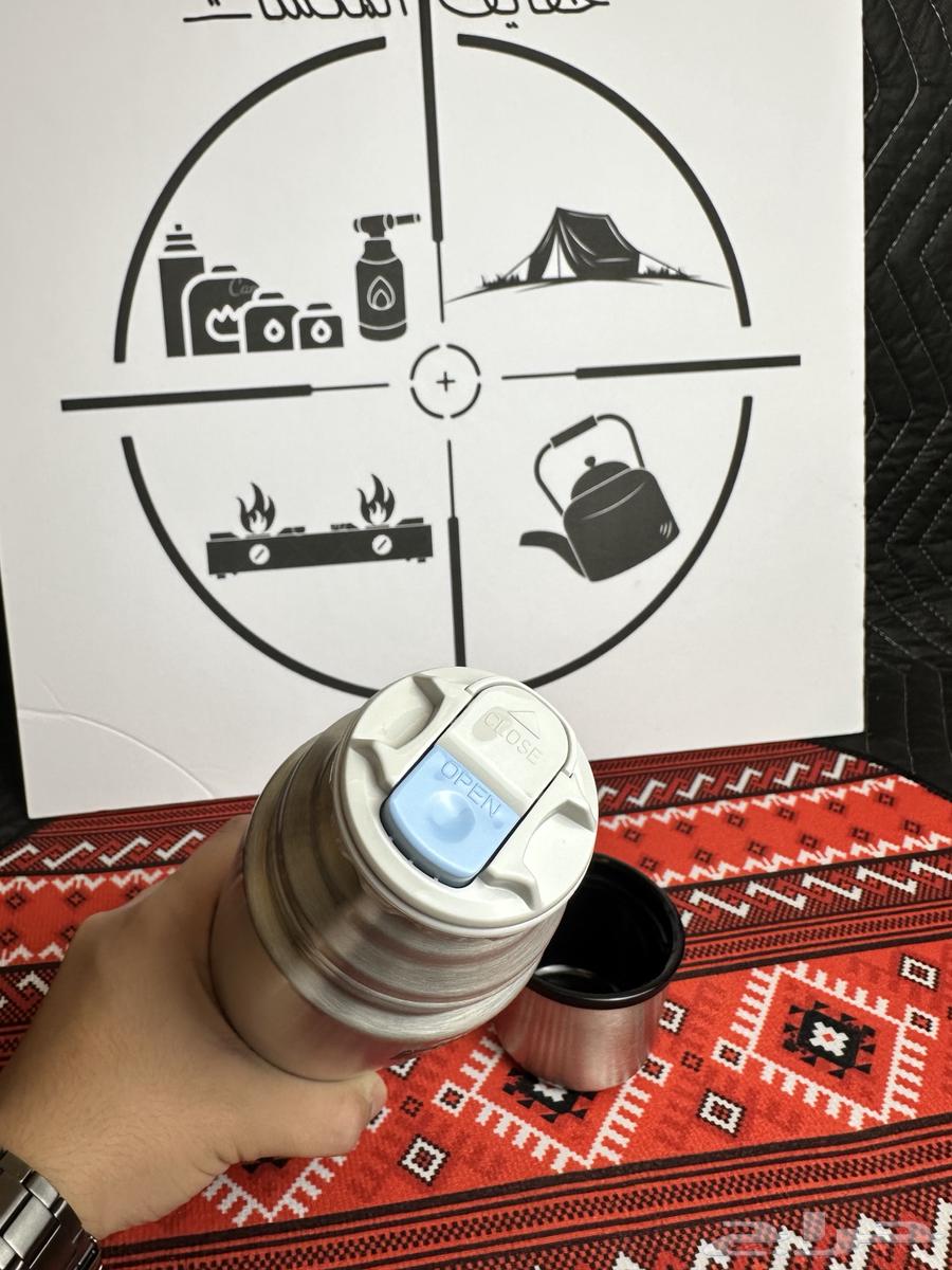 Thermos flask with cup64467690445185114