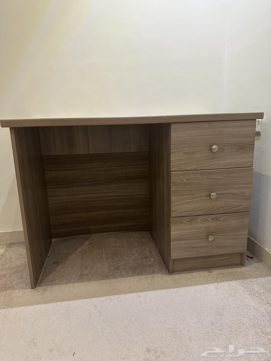 Office desk64468831538947110