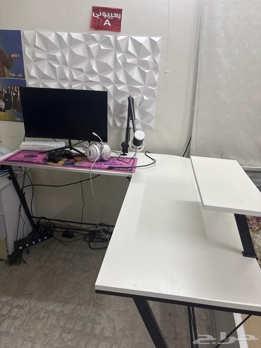 Table that was 209 now 180 for weekly use64469529799043110