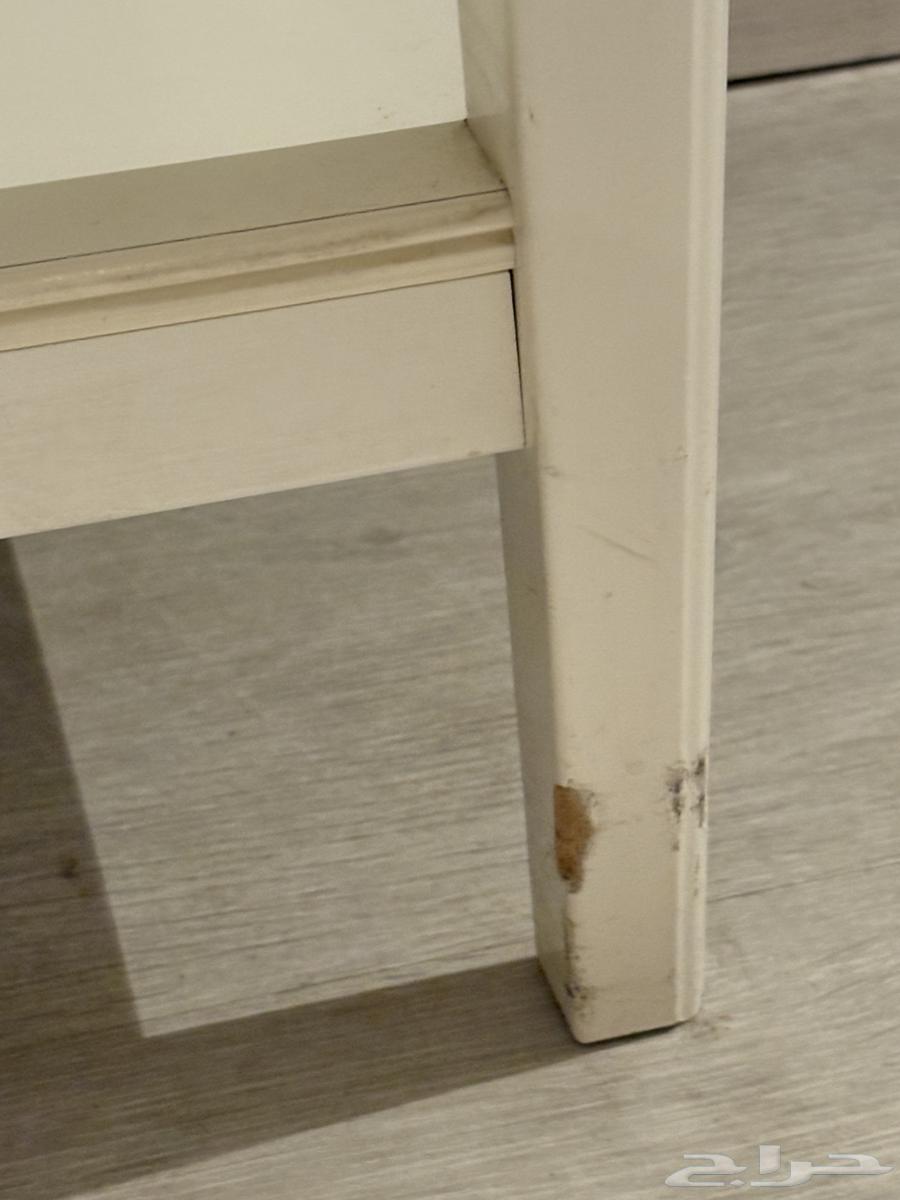 كونسول ايكيا ابيض64464548794499111