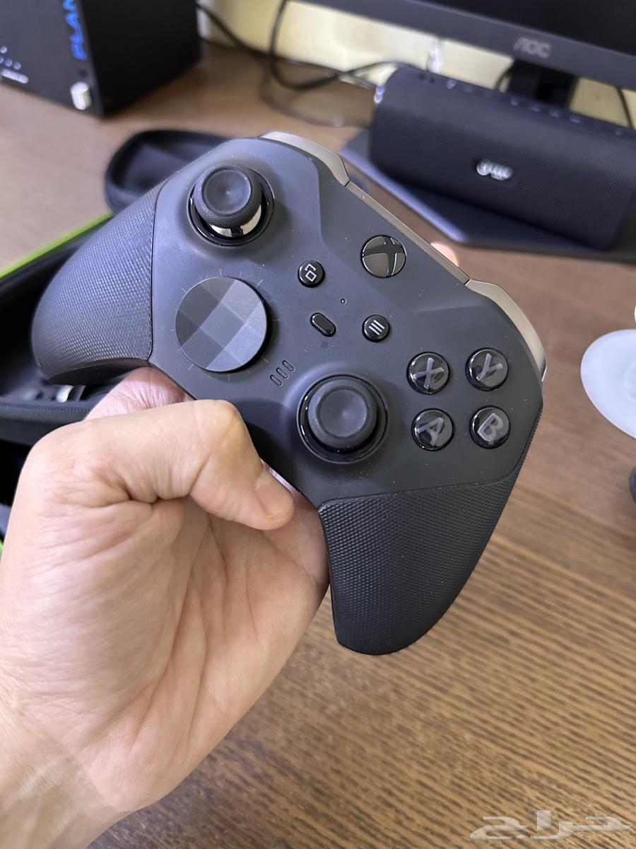 Xbox Elite 2 controller has left joystick drift64467411391875112