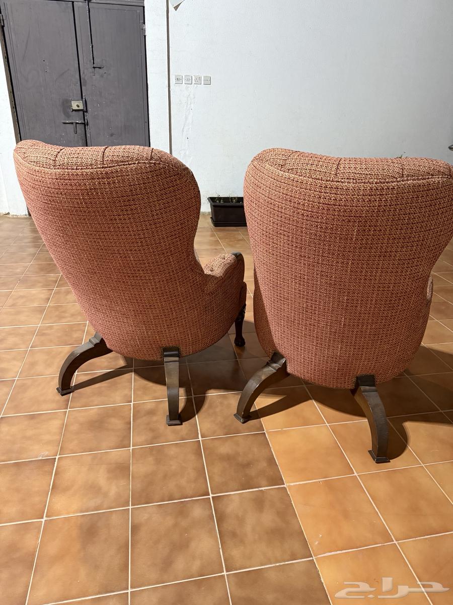 كنب نوعيه فاخره نضيفه جدن64470690387331111