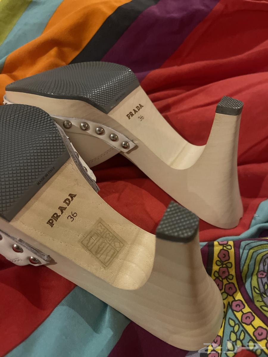 New authentic Prada sandals, never used, size 3664470209717891110