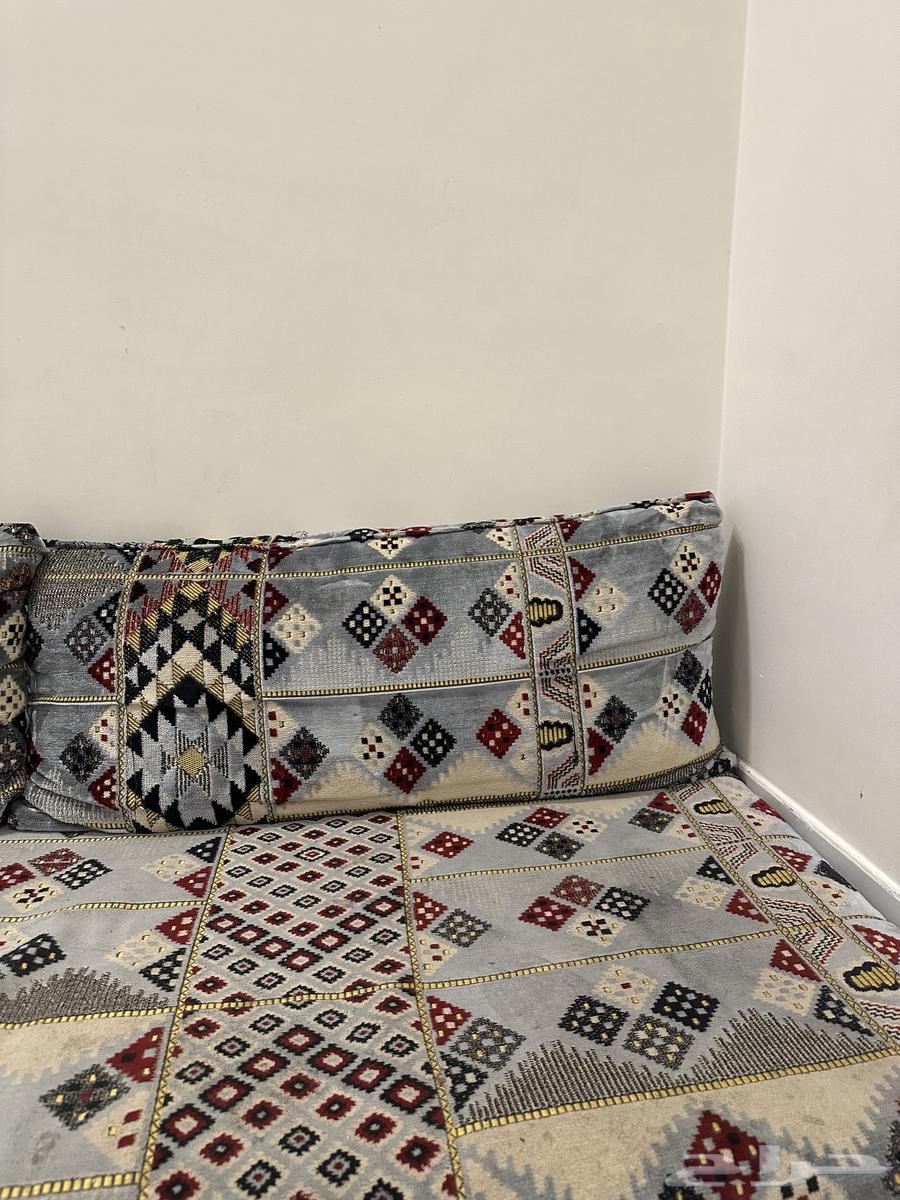 جلسة ارضية للبيع64467186055937112