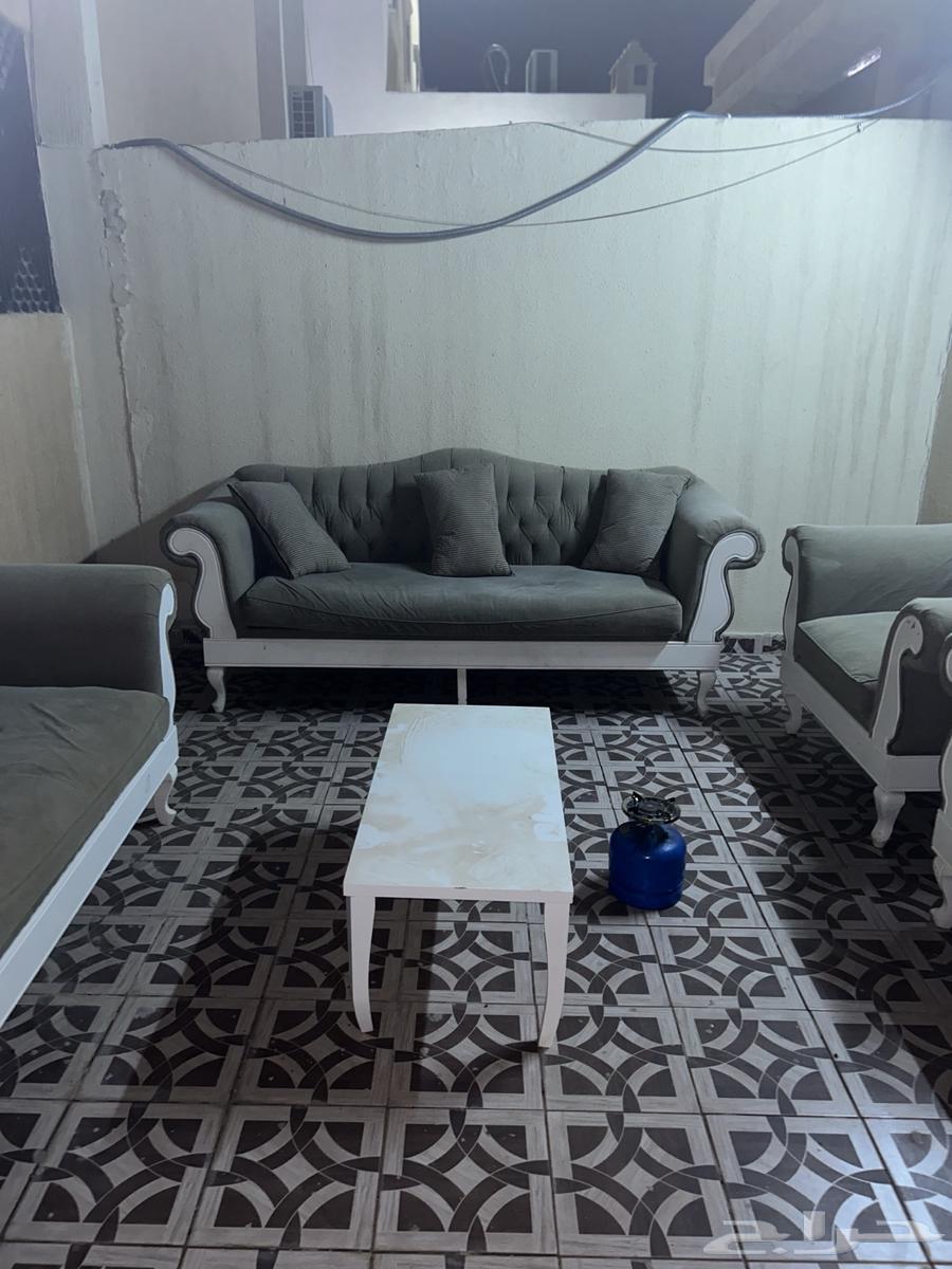 كنب لبيع حالة ممتازه64469557824385112