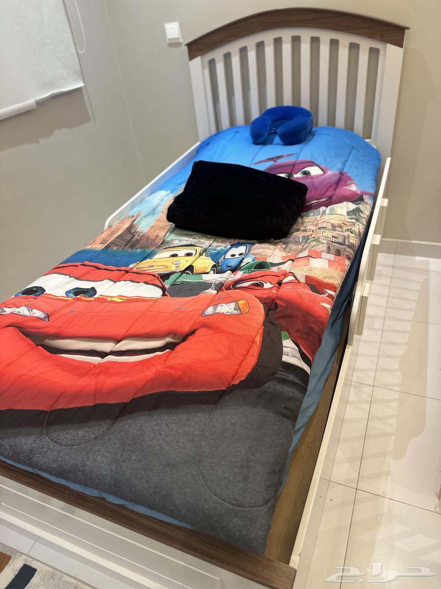 سرير أطفال مواليد ونفر بحالة ممتازه64469669382019111