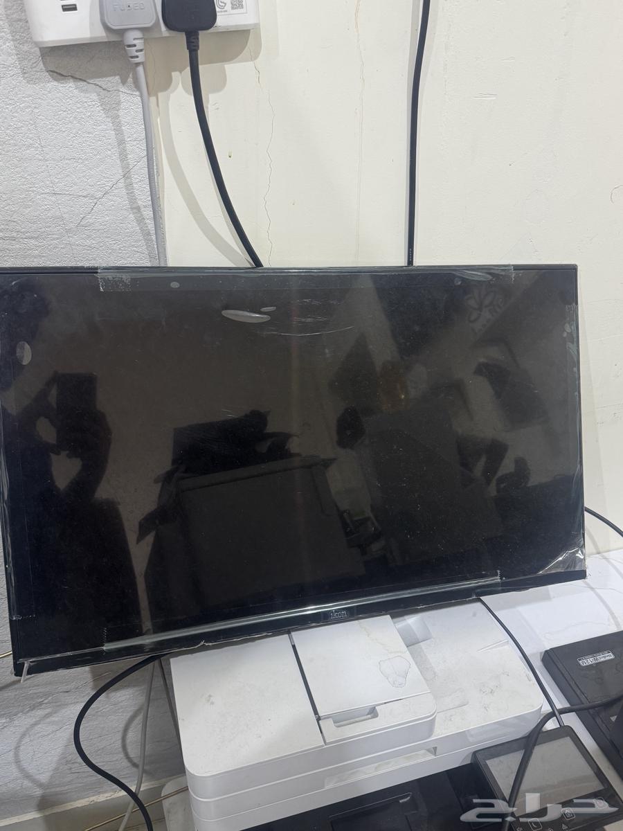 Two screens, one is 58 and the second is 32, the large smart64466975267331111