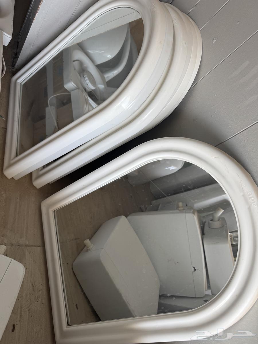 Ceramic sinks with mirrors, quantity 1564465730921091113