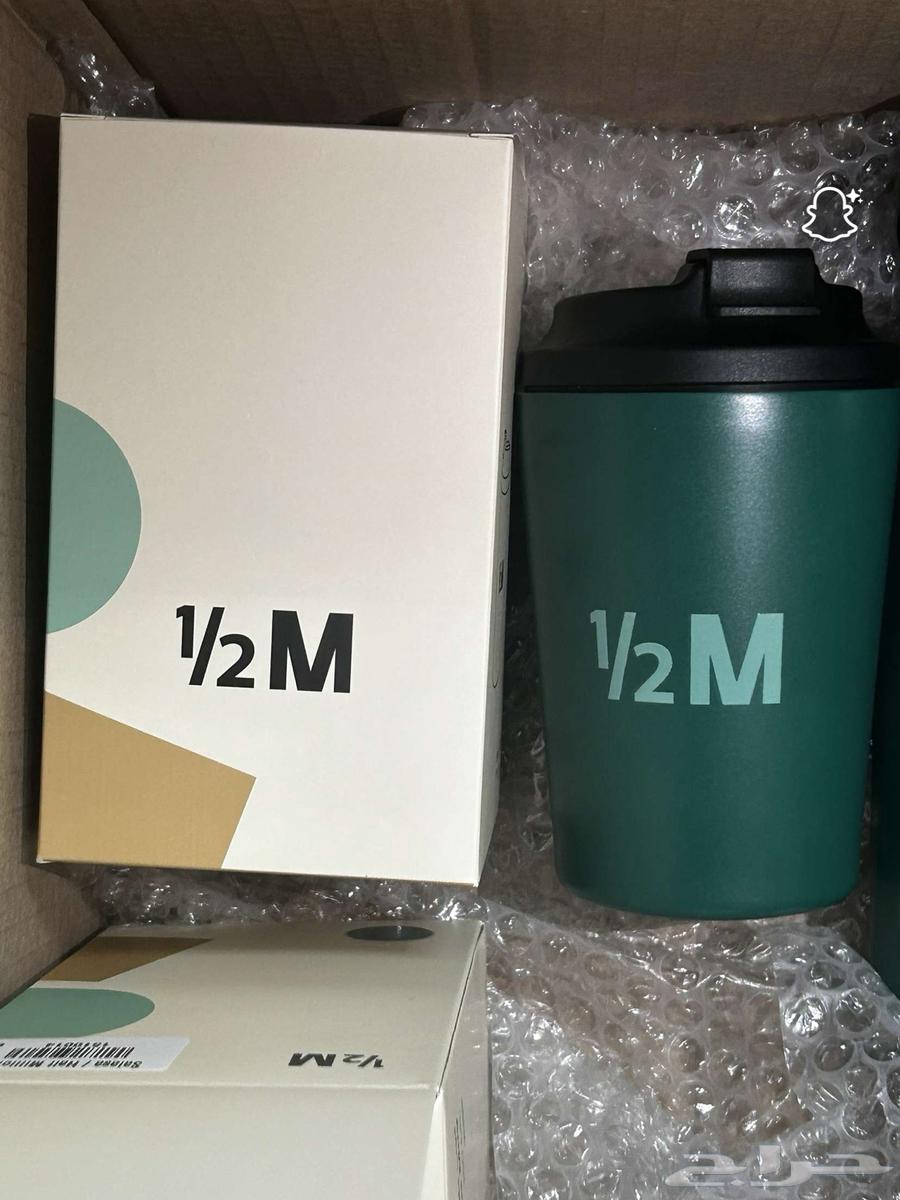 The new Half Million Burger, Al-Fazaa Burger, available in large quantities, cold and hot64470429840771110