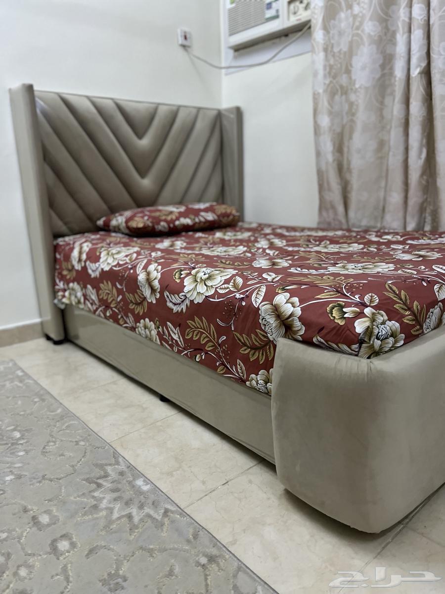 Beds with mattresses64468877083137112