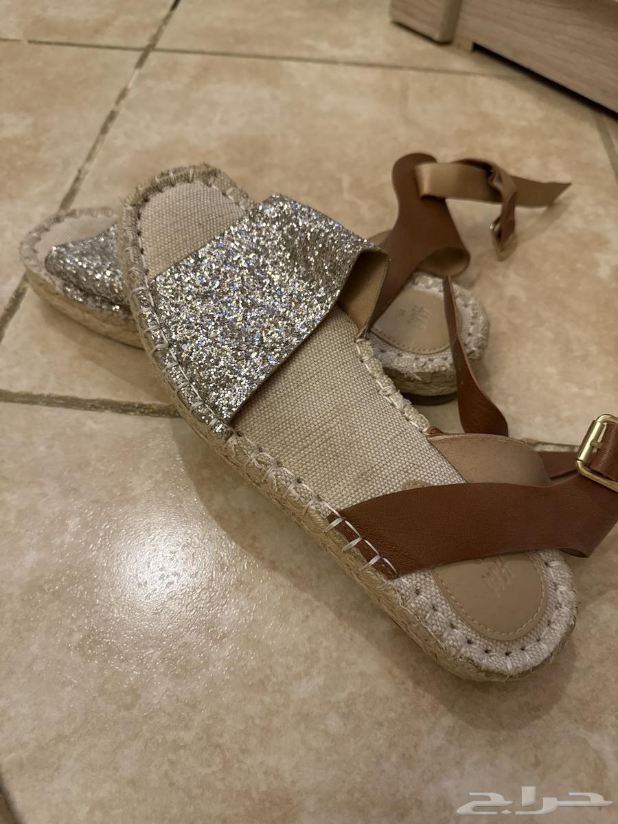 Clothes and shoes, very light use64468315433601111