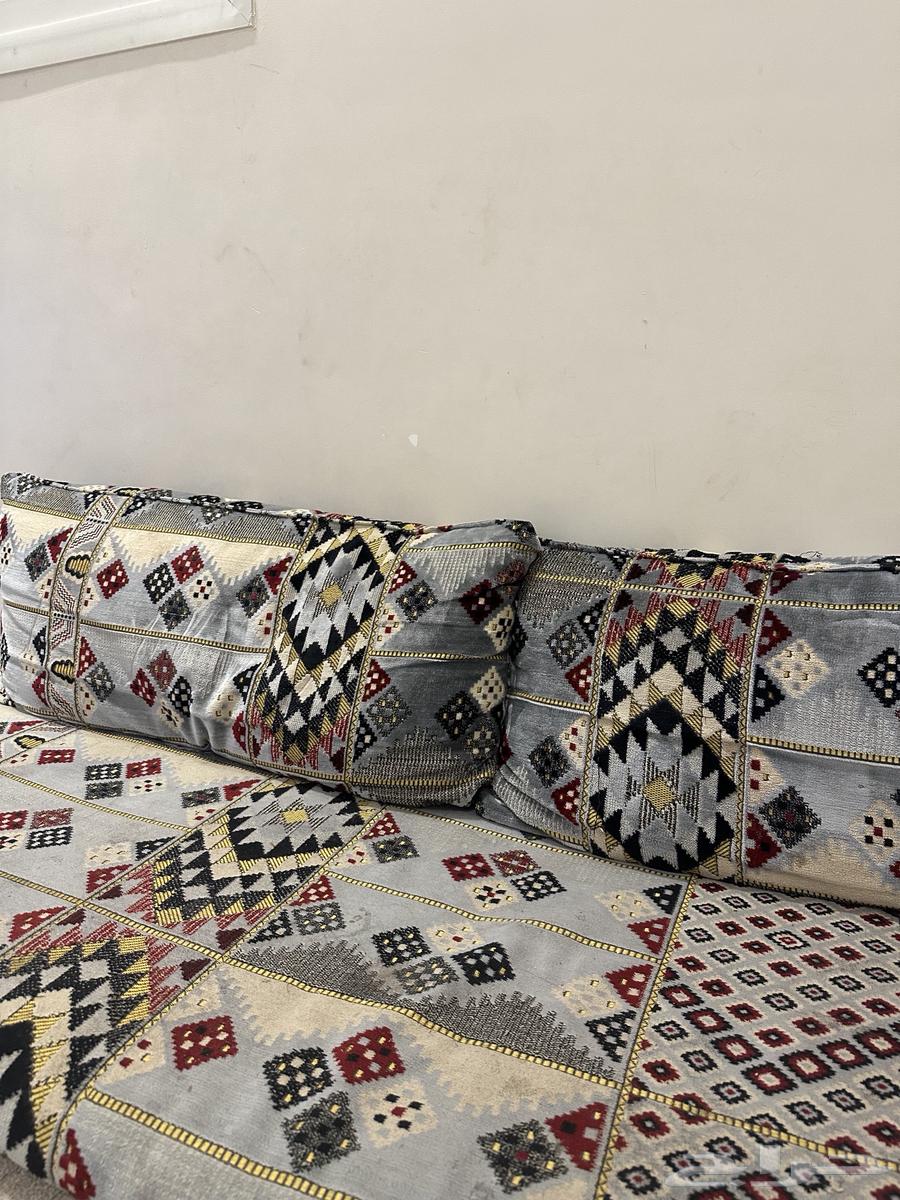 جلسة ارضية للبيع64467186055937111