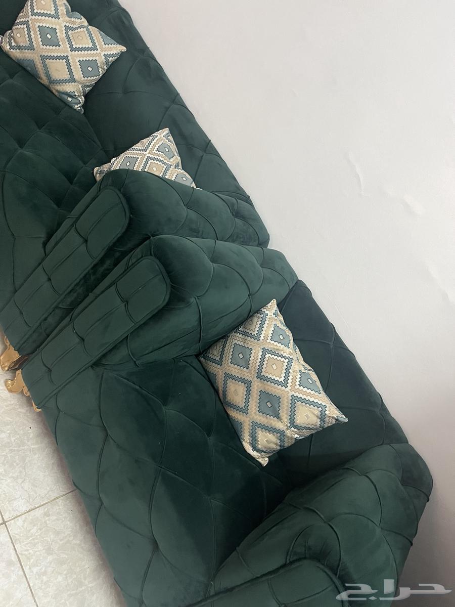 Olive-colored sofa and tables64468315570434111