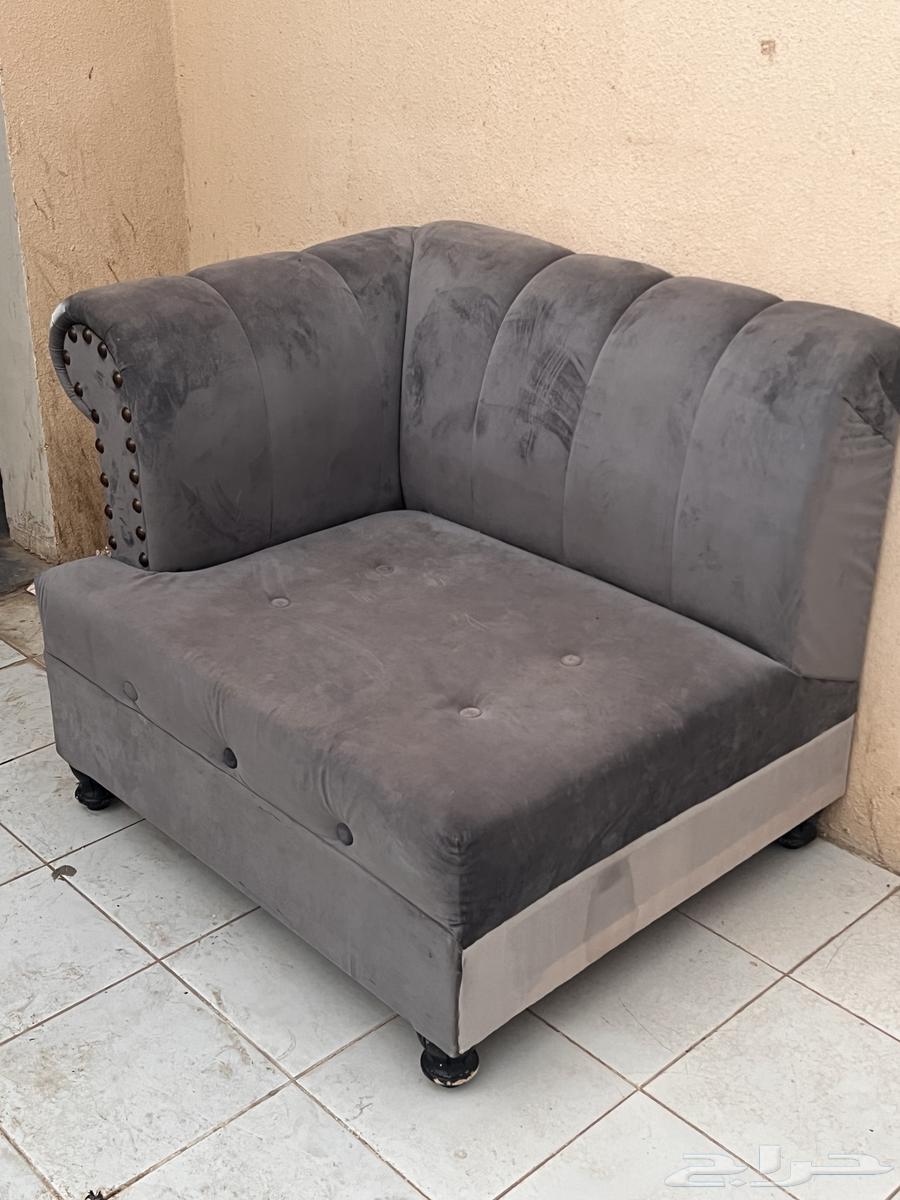 قطعتين كنب للبيع64465465423107111