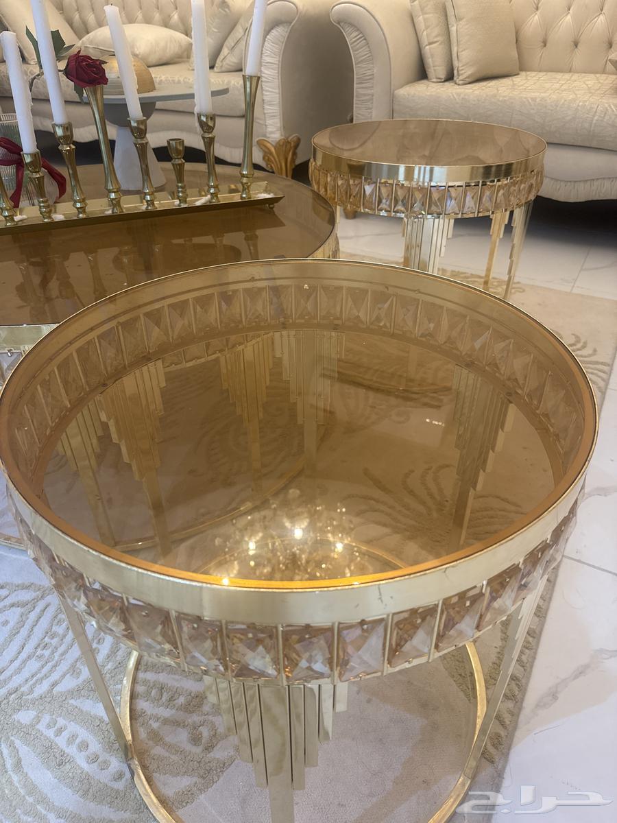 طاوله ذهبيه فخمه64465085760131111