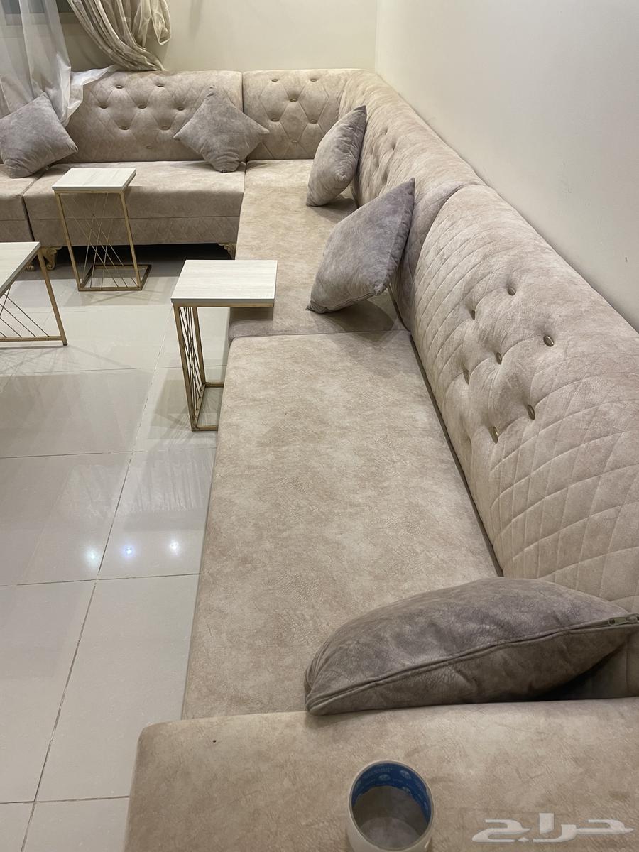 للبيع كنب وستارة نظيف جدا واستخدام حشمه64471006712579112